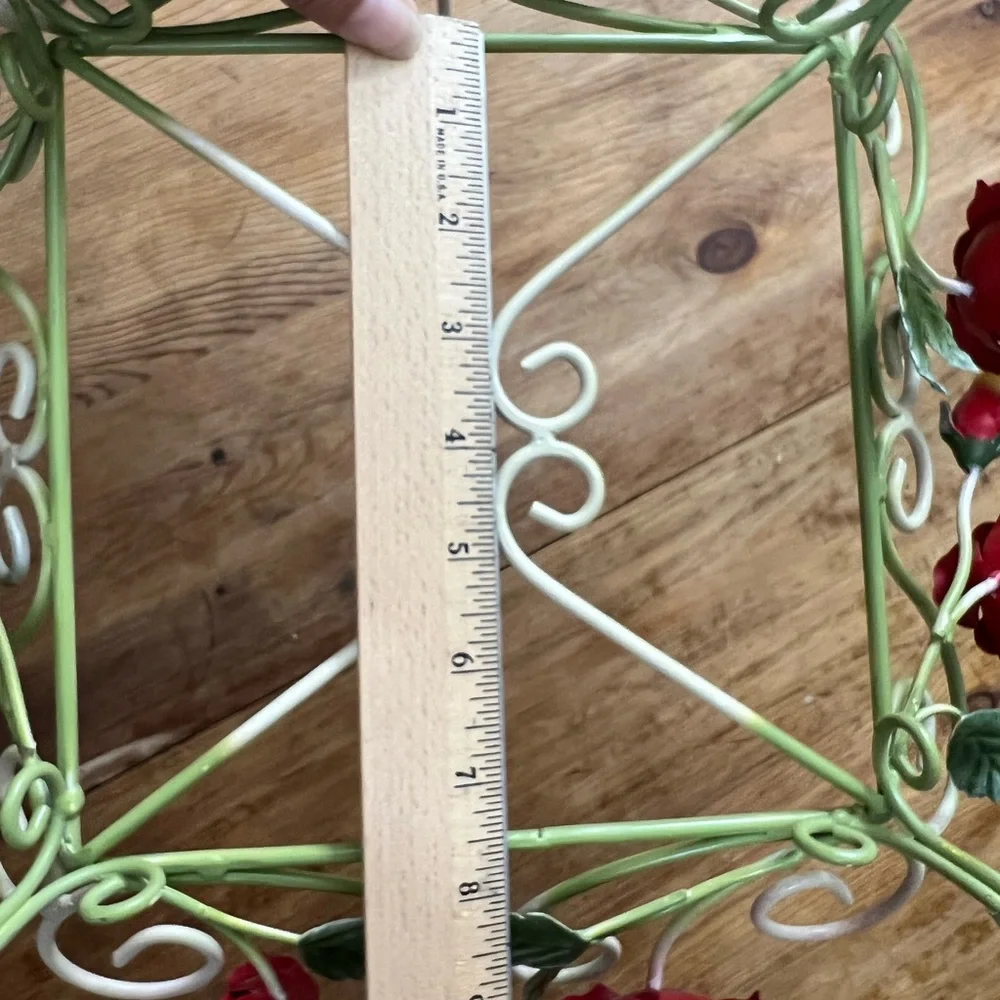 Red Roses Iron Plate Holder